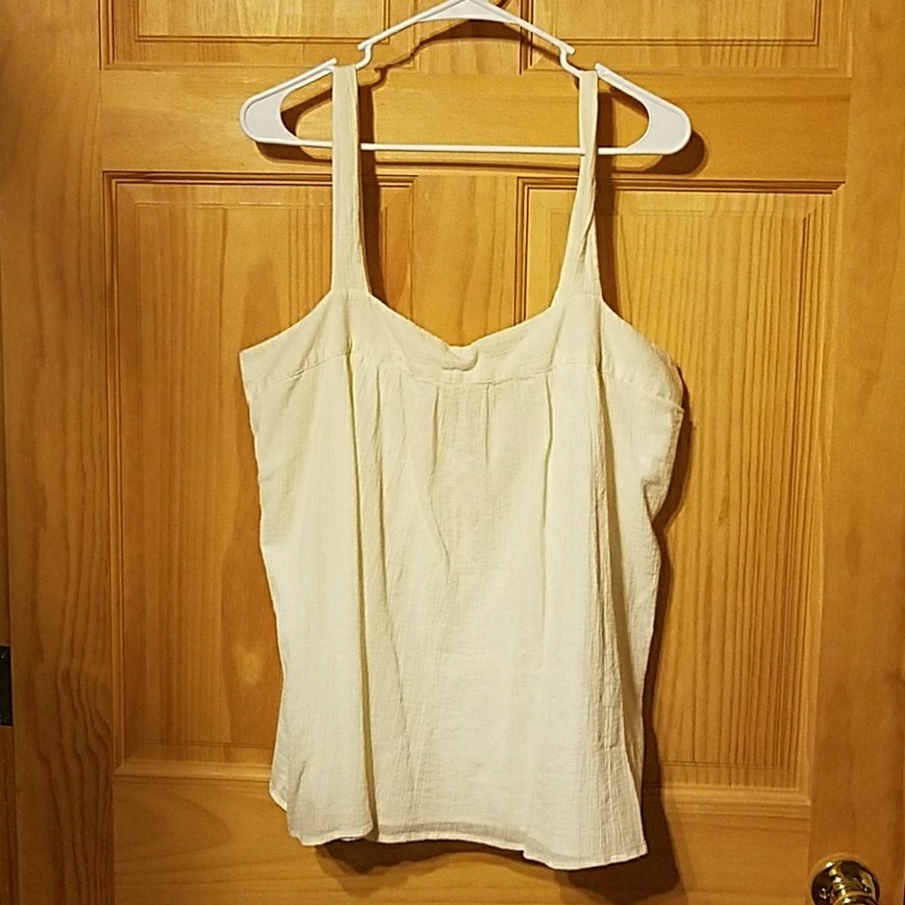 Womens flowy tank